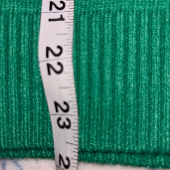 Emerald Green Ruffle Sleeve Knit Top Size L | Puff Sleeve Sweater Blouse Chic - Picture 4 of 5